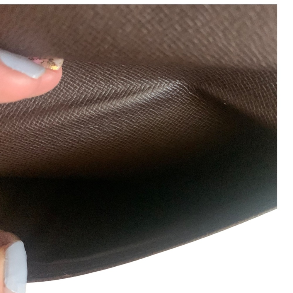 #98 LOUIS VUITTON | Authentic 2006 Damier Ebene Alexandra Wallet - Picture 10 of 15